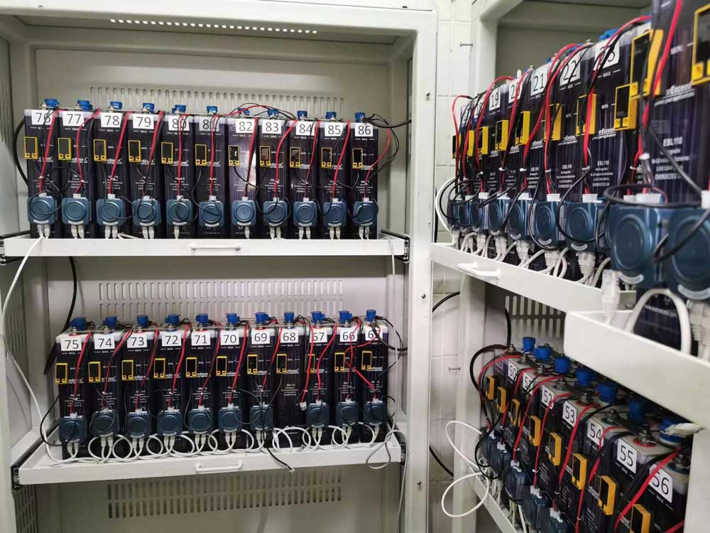 nicad-battery-monitor.jpg